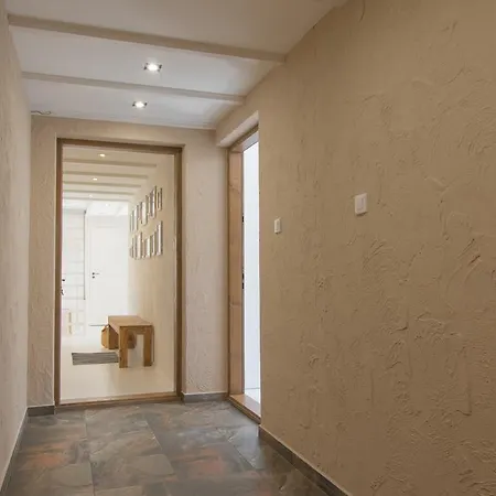 Apartment Habitat